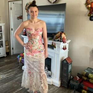 Lace Made Floral Corset Top w/Matching Lace Skirt. Fairytail Series. LARGE